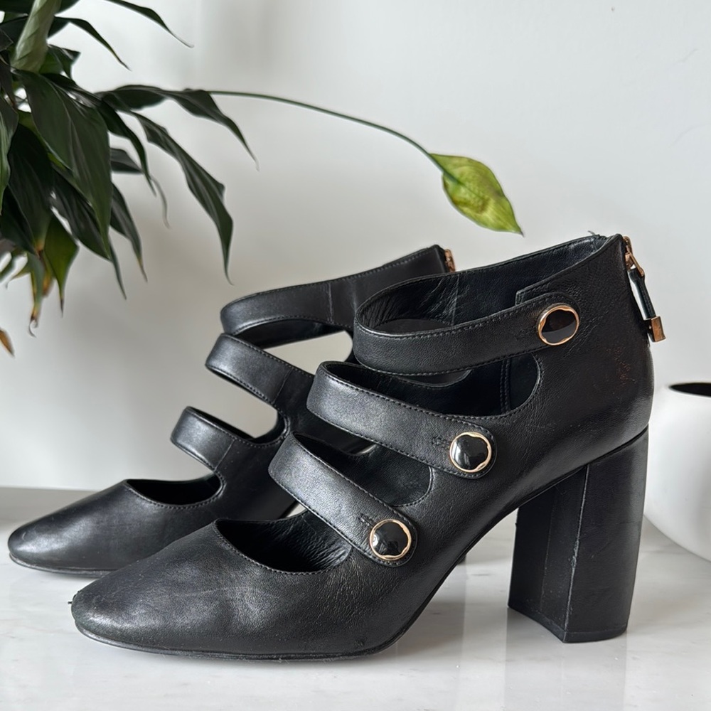 Paris brand ‘What For’ Elegant Black Strappy Heels